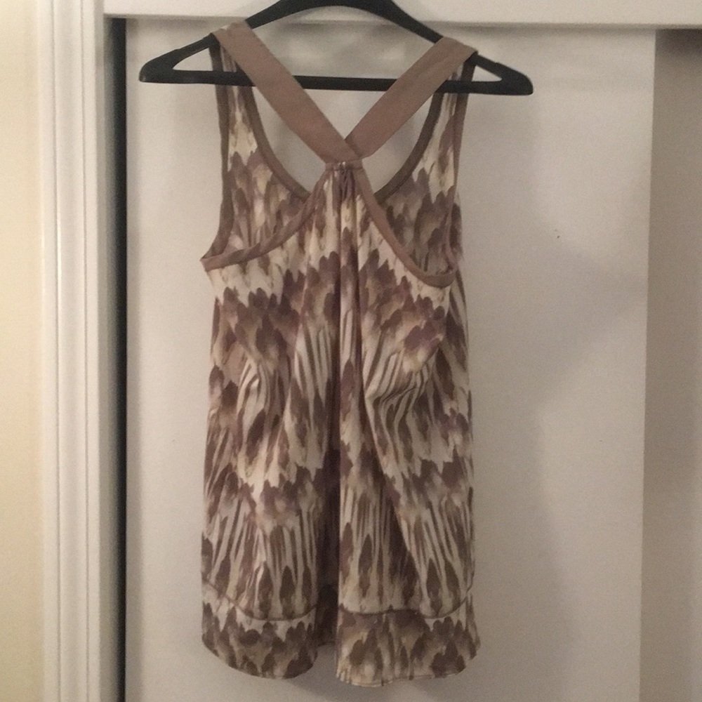 Express Tank Top - Picture 2 of 3